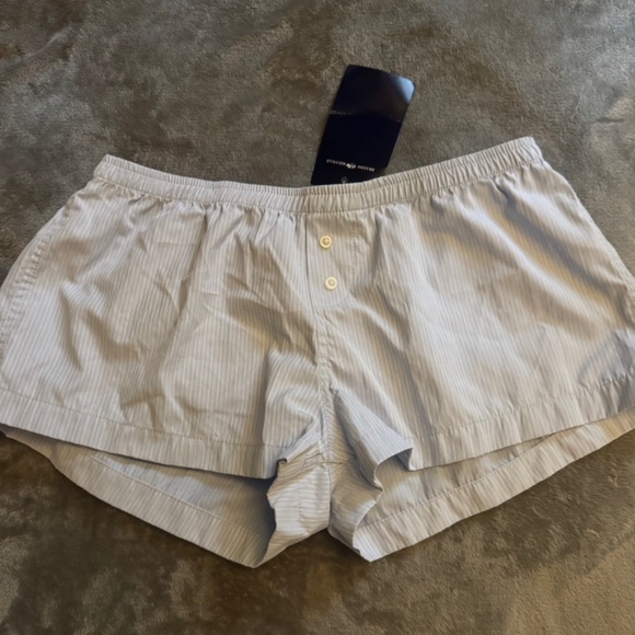 Brandy Melville blue shorts - Picture 1 of 1